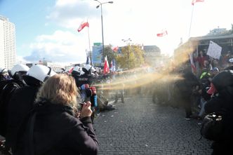 Warszawa rozdarta protestami. Policja użyła gazu, są zatrzymani