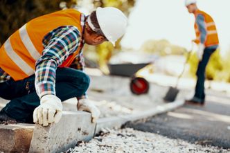 Państwowa spółka spłaci długi dzięki sprzedaży atrakcyjnych nieruchomości
