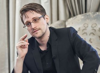 Putin złożył podpis. Edward Snowden z rosyjskim obywatelstwem
