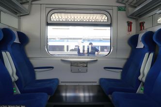 Numeracja miejsc w pociągu. Jak rozszyfrować, czy to fotel przy oknie, od korytarza czy na środku?