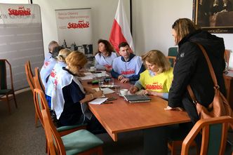 Strajk nauczycieli zaczął się w Krakowie. "Czasem członka rodziny trzeba zdyscyplinować"