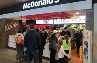 McDonald's i KFC płaczą przez zakaz handlu. Obroty w dół nawet o ponad 90 procent