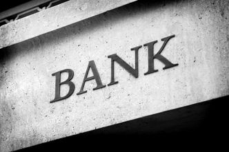 Bankowa rewolucja w płatnościach. Urząd ostrzega przed wyłudzeniami danych