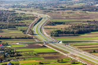 Budowa dróg w Polsce. Do końca roku nie 300 km, a 200 km nowych dróg
