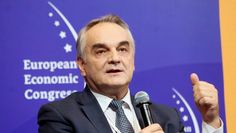 Sposób na uniezależnienie się od Rosji. Waldemar Pawlak: to proste, trzeba stawiać na OZE