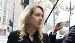 Największa oszustka z Doliny Krzemowej za kratkami. Nie udało jej się uniknąć odsiadki