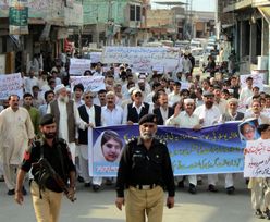 Protesty w Pakistanie. Dziesiątki tysięcy ludzi wyszło na ulicę w akcie poparcia dla 14-latki