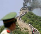 Chińczycy burzą wielki mur