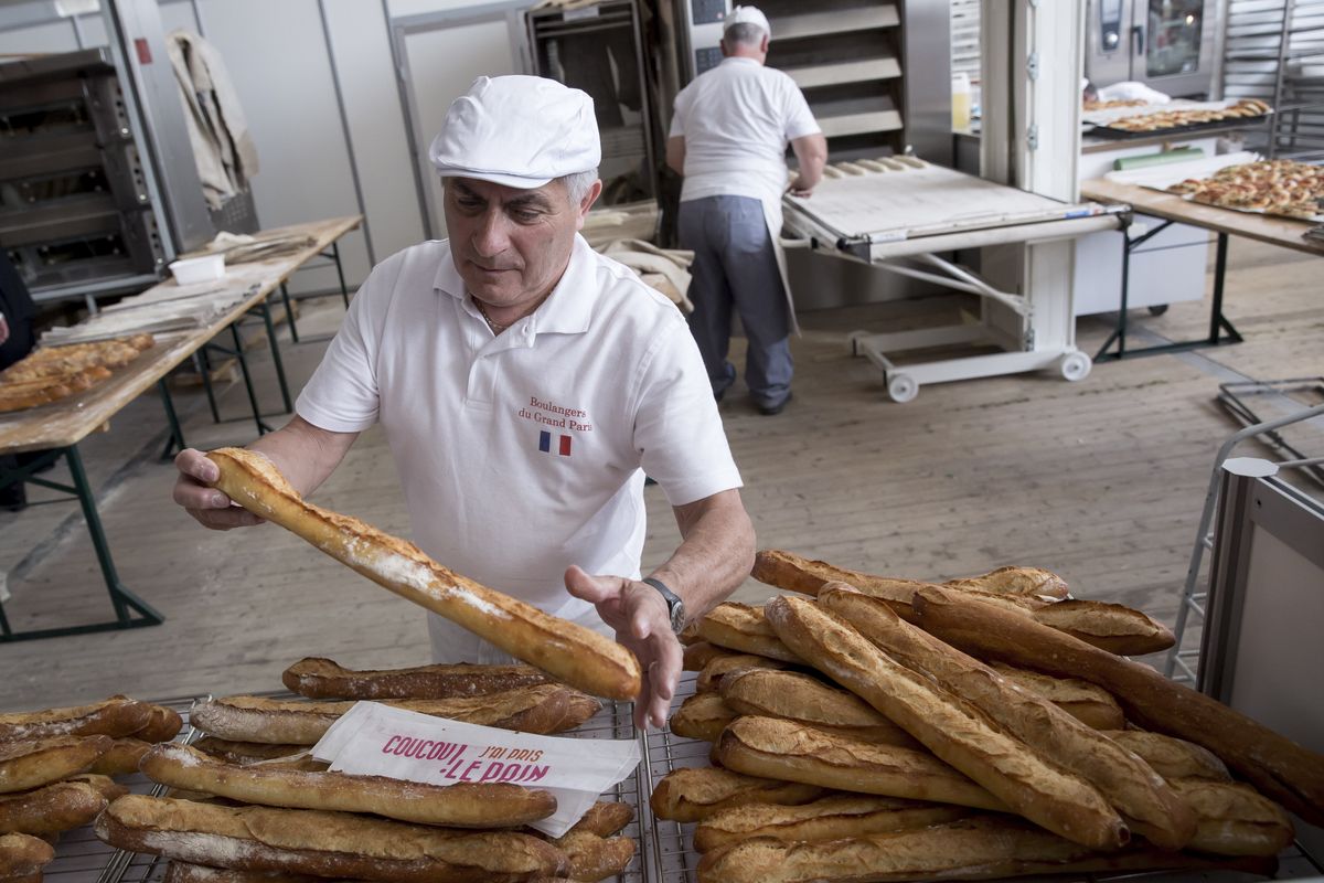 Les boulangeries françaises au bord de la faillite.  Le gouvernement promet de l’aide