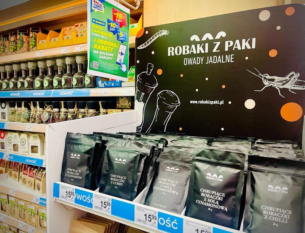 Jadalne owady w ofercie marketów. Carrefour rozszerza asortyment