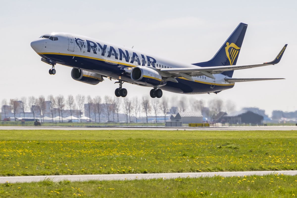 “We will pay for tickets as if we were paying for pills.”  The head of Ryanair in Poland is sounding the alarm