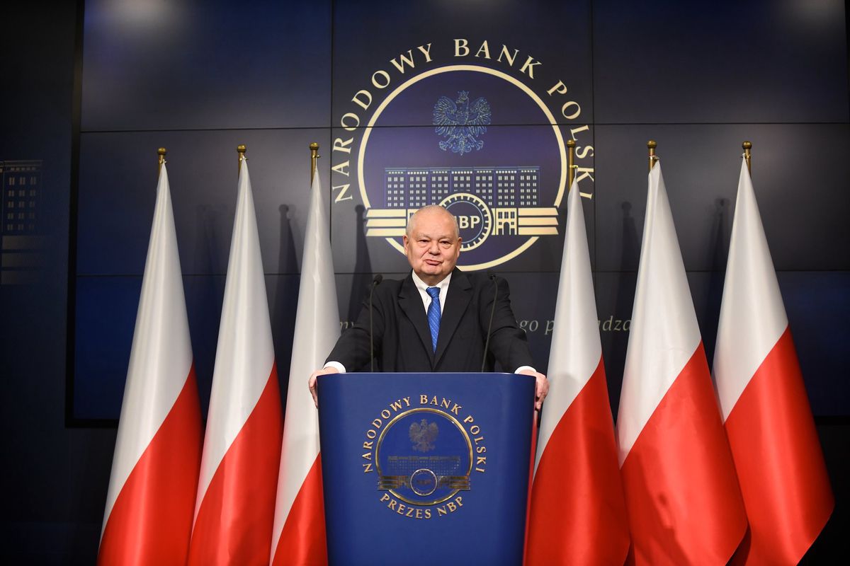 Rueda de prensa del presidente del Banco Nacional de Polonia, Adam Glapinski.  ¿Cómo se explican los altos precios?