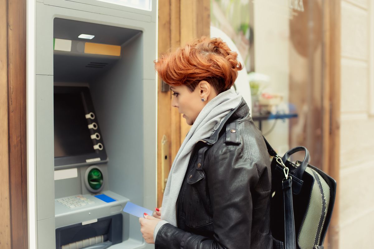 ZBP records more cash withdrawals.  It calms down: banks will not run out of money