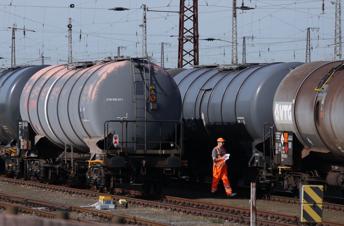 Deutschland hat gerade angekündigt, sich komplett aus russischen Energieimporten zurückzuziehen.  Das Datum ist gefallen