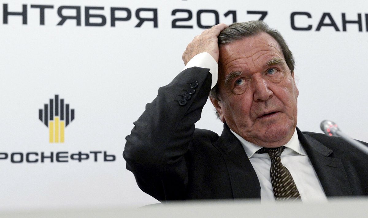 Berlin invented new sanctions.  Ban on working for Russian state-owned companies.  A blow for the former Kacier Schroeder