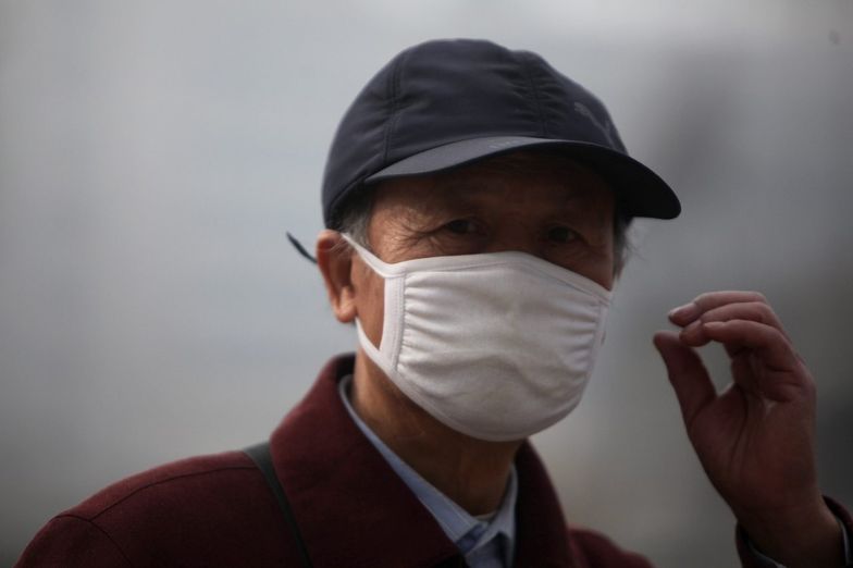 Zanieczyszczenie powietrza w Chinach. Smog sparaliżował miasto