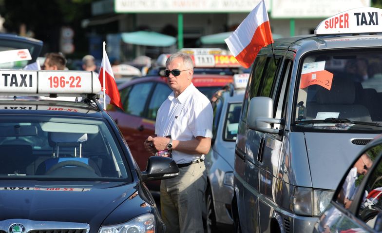 Protest taksówkarzy w całej Polsce. Zobacz, gdzie są utrudnienia