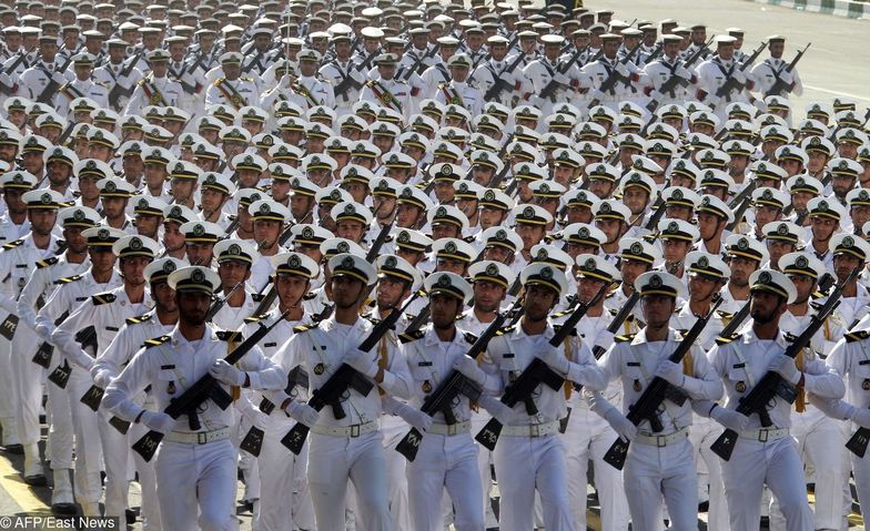 Irańska armia na razie nie dysponuje bronią atomową.