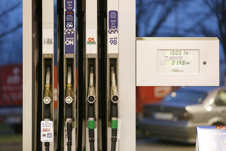 Ceny paliw w Polce znowu spadały w ciągu ostatniego tygodnia