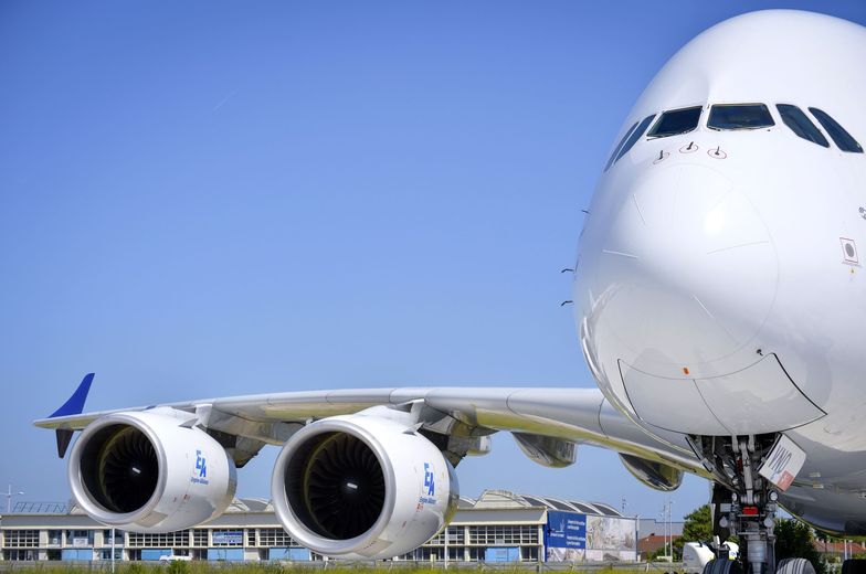 Rynek lotniczy nie chce wielkich maszyn. Airbus tnie produkcję superjumbo A380 do zaledwie 8 sztuk rocznie