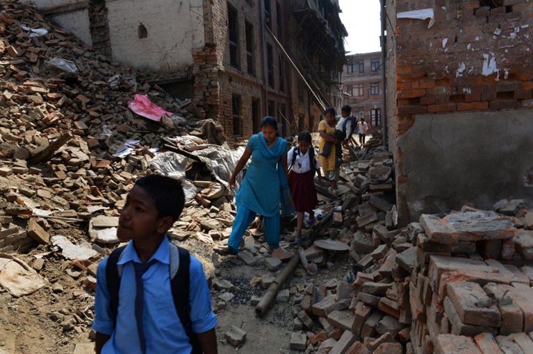 Pomoc dla Nepalu. Kraj ma dostać miliardy dolarów na odbudowę po trzęsieniu ziemi