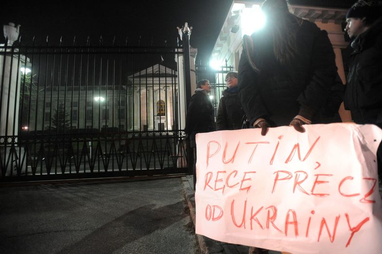 Demonstracja w Warszawie pod rosyjską ambasadą