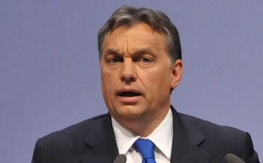 Orban stoi murem za prezydentem Węgier Palem Schmittem