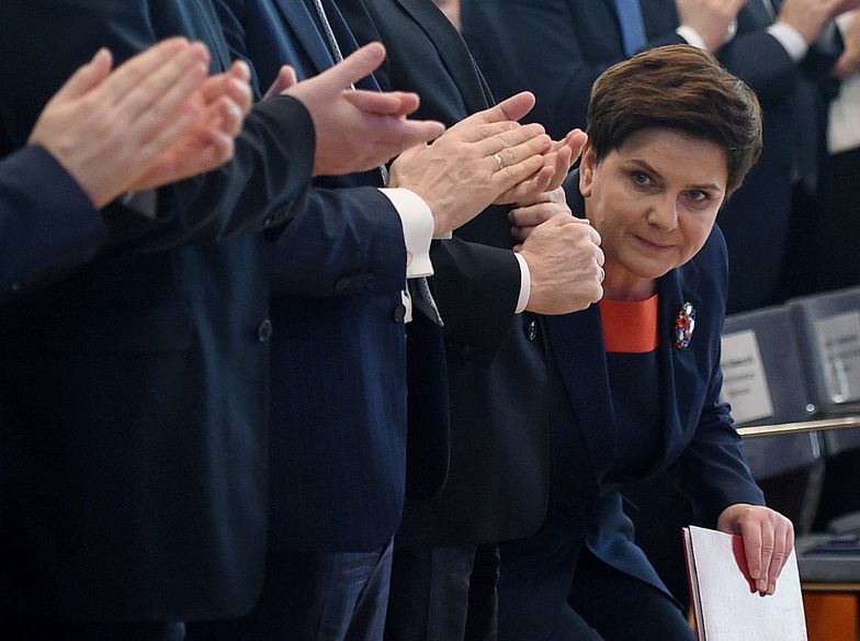 Po napędzeniu stracha przedsiębiorcom, rząd próbuje odzyskać ich zaufanie. Ale Sejm chce im dokręcić śrubę