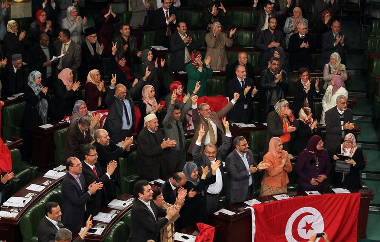 Tunezja: Zgromadzenie Konstytucyjne przyjęło nową konstytucję
