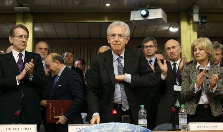 Mario Monti zaskakuje przeciwników