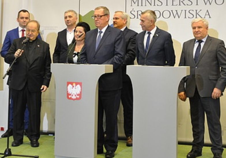 W wydarzeniu wzięli udział m.in. minister środowiska Jan Szyszko i ojciec Rydzyk