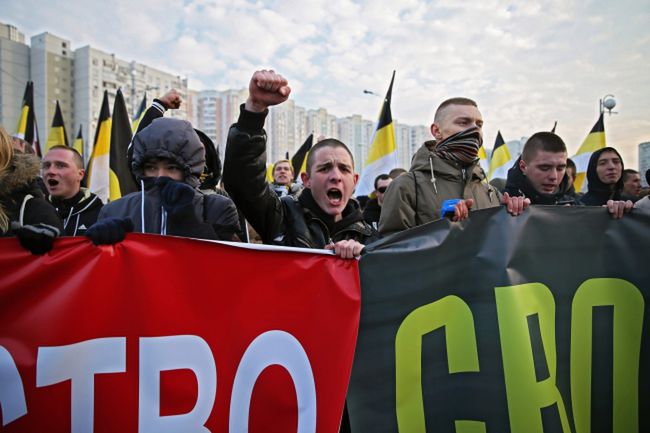 Wielotysięczna manifestacja w Moskwie w Dniu Jedności Narodowej