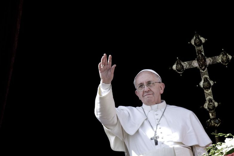 Papież Franciszek udzielił błogosławieństwa Urbi et Orbi i złożył życzenia