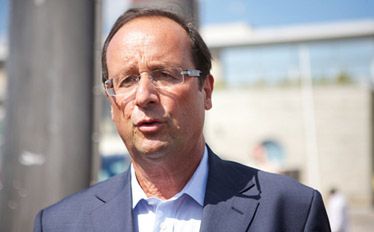 Francois Hollande na politycznym zakręcie