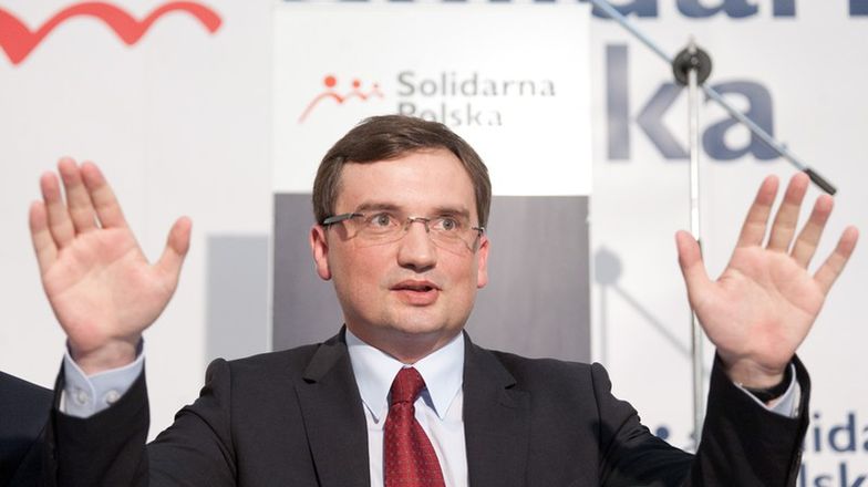 Ziobro napisał list do Kory. Menedżerka odpowiada