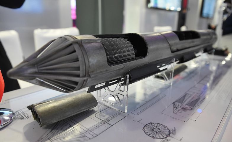 Makieta kapsuły Hyperloop stworzona przez polskich studentów