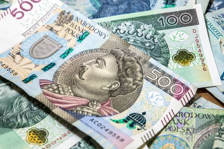 Zdolność kredytowa Polaków jeszcze nigdy nie była tak niska. Banki walczą o klientów z wysoką zdolnością