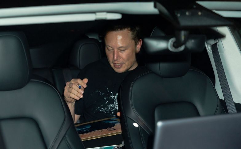 Dzień Elona Muska "nie mieści się w 24 h". "Pracuję w szalonych godzinach"