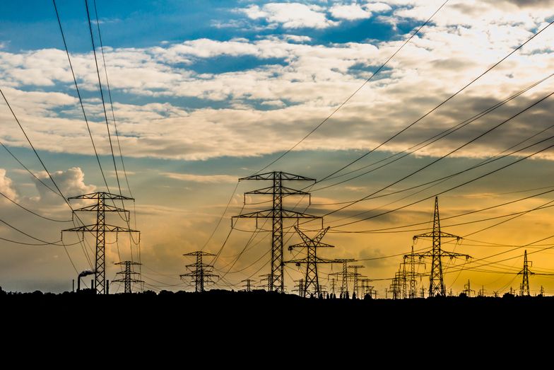 Dostawcy prądu wnioskują o nawet trzykrotne podwyżki cen. Co to oznacza?