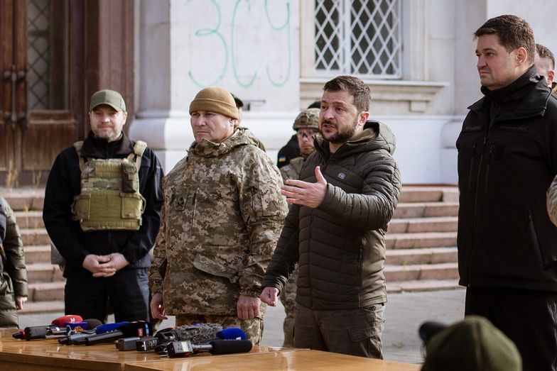 Bułgarzy jako jedni z ostatnich wyślą pomoc wojskową Ukrainie. Wszystko utajnili