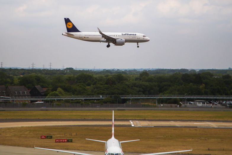 Szykuje się ogromny chaos. Lufthansa odwołuje masowo loty