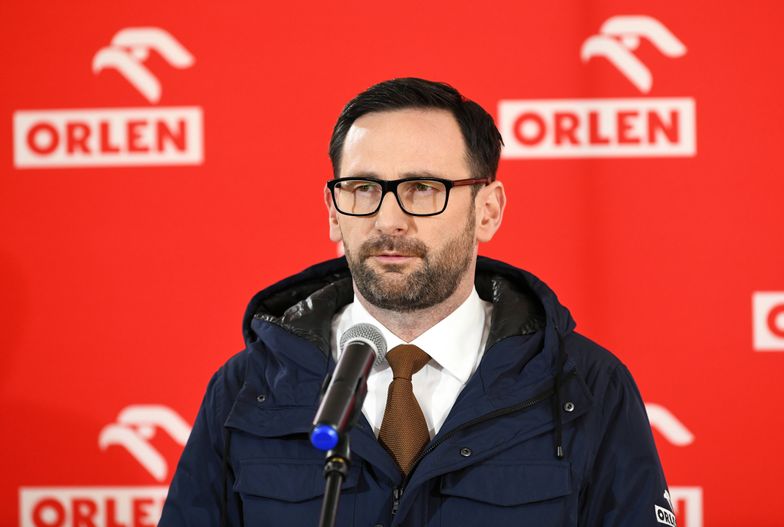 Orlen wsparł fundację, która remontuje dworek Obajtka. Inni państwowi giganci też są hojni