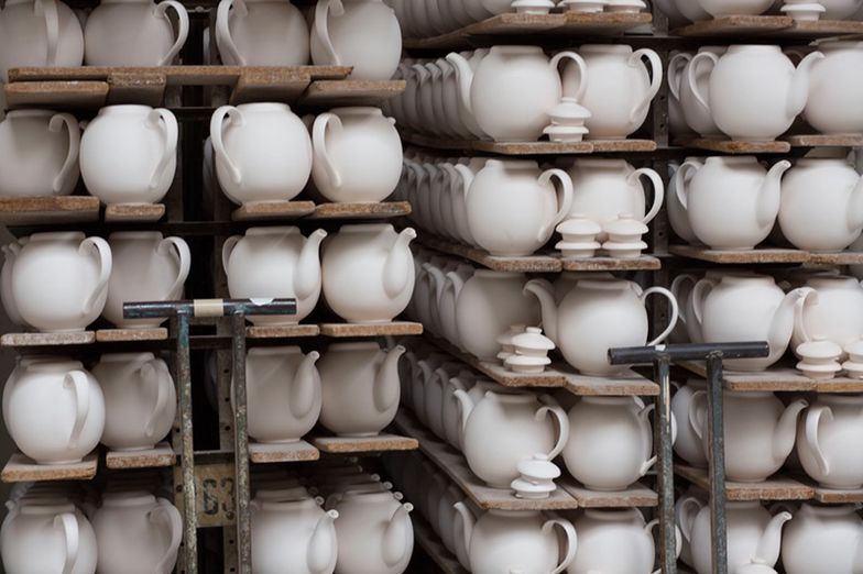 Chcą uratować kultową fabrykę porcelany w Wałbrzychu. Jest zrzutka w internecie