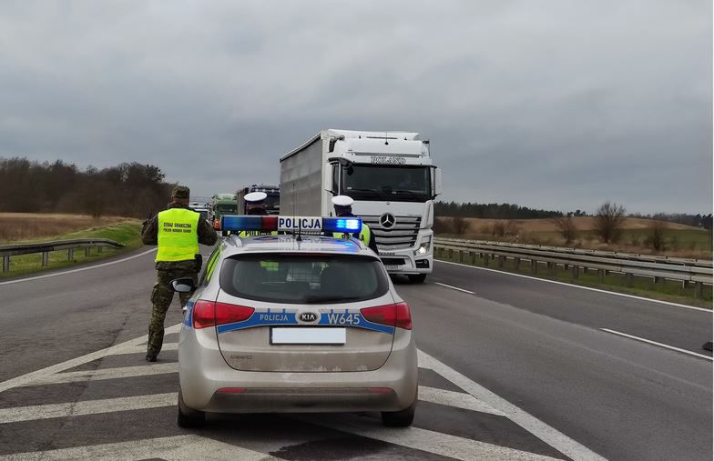 Kontrole na wewnętrznych granicach UE będą jedynie wyrywkowe.