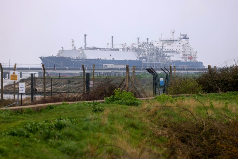 PGNiG czeka na sześć gazowców z LNG. To odpowiedź na szantaż Władimira Putina