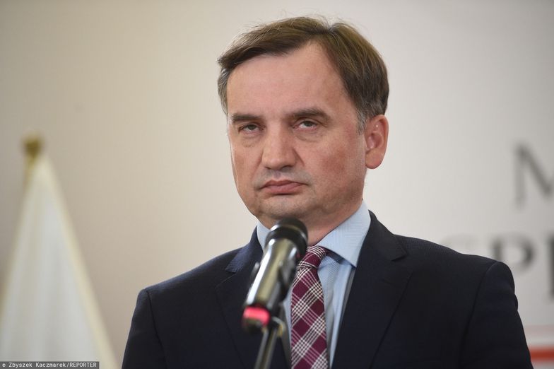 Minister Sprawiedliwości Zbigniew Ziobro nie chce rezygnować ze swojego pomysłu.