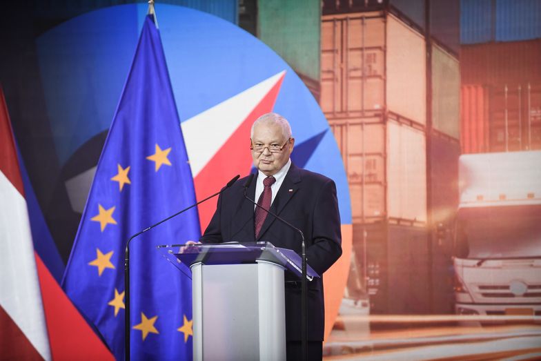 Prezes Glapiński nie zgodzi się na przyjęcie euro. Szef NBP mówi, że to cel Niemców