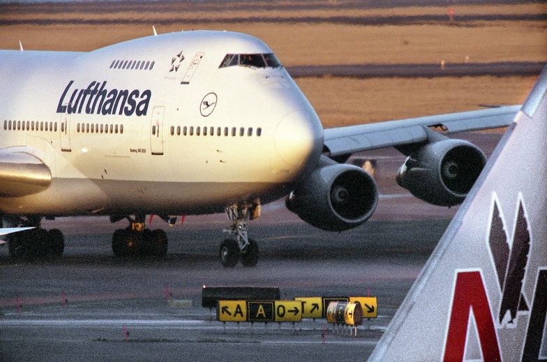 Lufthansa wykluczyła z rejsu grupę ortodoksyjnych Żydów. Teraz przeprasza