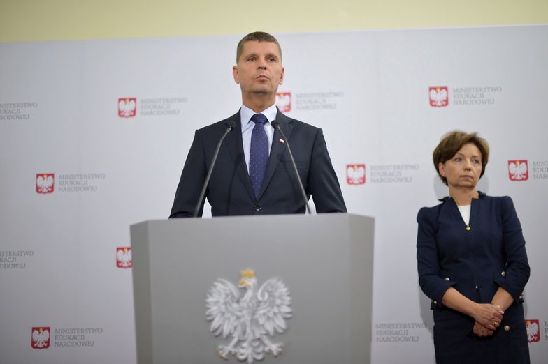 Nowy zasiłek opiekuńczy i dogęszczenie dzieci w przedszkolach. Rząd zmienia zasady