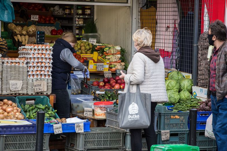 Inwazja Rosji na Ukrainę wpłynie na ceny żywności. "Nie można wpadać w panikę"